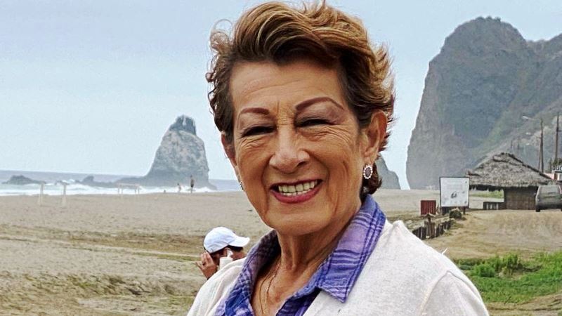 Cecilia Pinoargote de Sánchez, Manta.