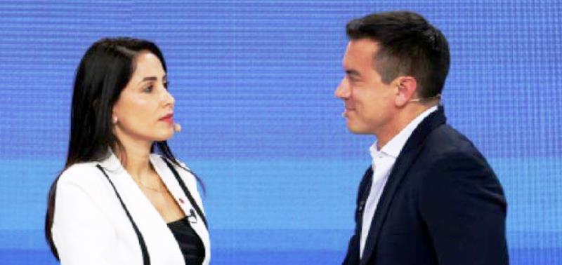 Luisa González Alcívar frente a Daniel Noboa Azín. / FOTO: CNE Ecuador