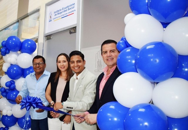 Apertura Centro de Atención Universal IESS en Pedernales, Ecuador. / FOTO: IESS