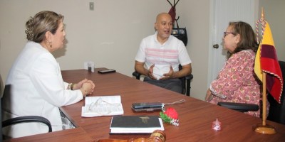 Diálogo entre magistrados de la Corte Provincial de Justicia de Manabí. / FOTO: CJ Portoviejo