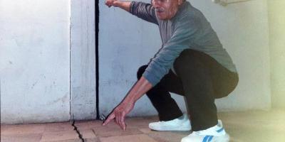 Señala daños que construcción del IESS causa en vivienda, ciudad de Portoviejo. / FOTO: J. Gines