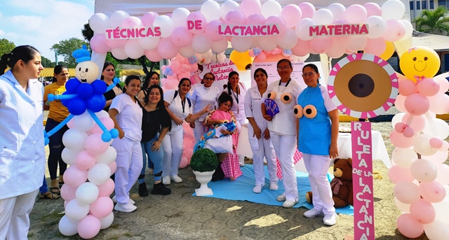 Stand Lactancia Materna en Hospital General Portoviejo. / FOTO: HGP