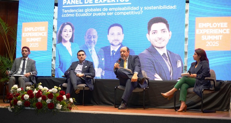 Panelistas en presentación de la Bolsa de Empleo CCQ Conecta. / FUENTE: CCQ, Quito