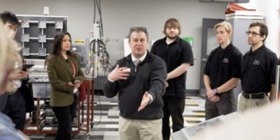 Enseñanza práctica de nuevas tecnologías. / FUENTE: Purdue