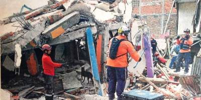 Escombros tras el terremoto de abril 16-2016 en Manta, Ecuador. / FUENTE: GAD cantonal Manta (Archivo RM)