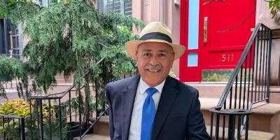 Periodista David Ramírez Bravo, fotografiado en Nueva York. / FUENTE: D.R.B.