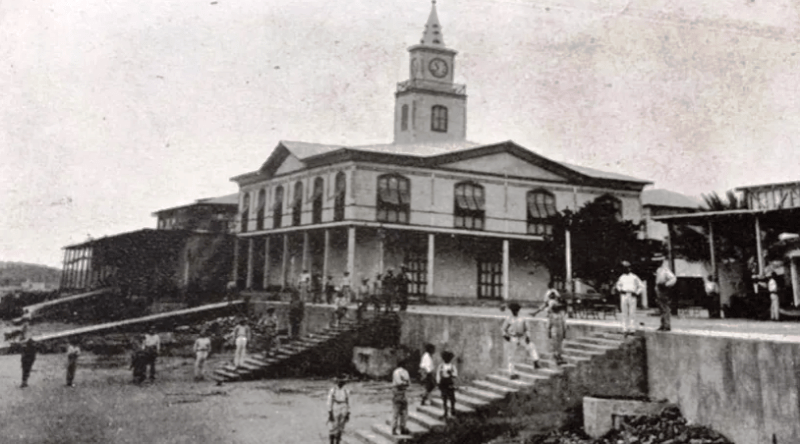 Casa de Aduanas, siglo XX, ciudad de Manta, Ecuador.