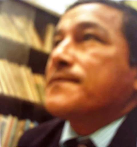 El escritor y promotor editorial Ubaldo Gil Flores, de Manta, Ecuador. / FOTO proporcionada por Tonny González Palacios, Manta.