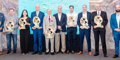 Miembros de la Fundación Tunacons, reconocidos y premiados por Día Mundial del Atún y aniversario 10 de la entidad anfitriona. / FUENTE: Tunacons, Guayaquil