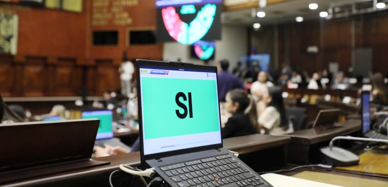 Momento cuando la Asamblea Nacional de Ecuador aprobó la Ley de Educación Financiera. / FUENTE: web de Asamblea de la República, Quito.