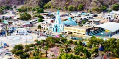 Centro poblado de la Parroquia Rural Charapotó del Cantón Sucre, provincia de Manabí, Ecuador. / FUENTE: GAD parroquial (Tomada de Google)