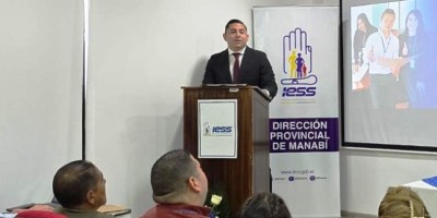 El director provincial del IESS en Manabí, David Guillén, rinde cuentas públicas de la gestión institucional durante 2025. / FOTO proporcionada por la Dirección Provincial del IESS Manabí, Portoviejo.