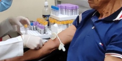 Toma de muestra sanguínea para examinar en laboratorio clínico. / FUENTE: HGP-IESS Manabí