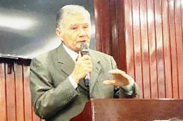 Periodista José Risco Intriago, director de la REVISTA DE MANABÍ. Manta, Ecuador.